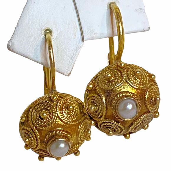 Vintage 1980s? Etruscan Gold Plated Pearl Dangle Drop Pierced Earrings Women’s